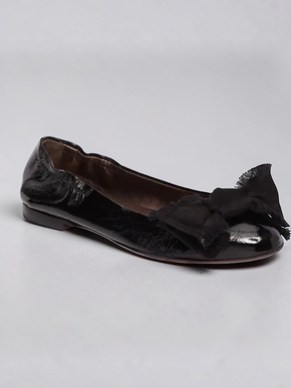 AGL ATTILIO GIUSTI LEOMBRUNI SATIN BOW PATENT LEATHER BALLET FLATS 38